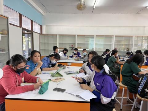 ภาพห้องปฏิบัติการวิทยาศาสตร์ ระดับชั้นมัธยมศึกษาปีที่ 2